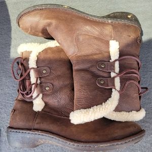 Ugg Acadia Boots